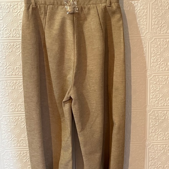 Pants - Picture 5 of 9